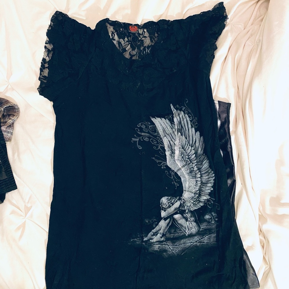 2 gothic shirts - Picture 4 of 5